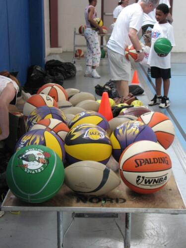 Ball giveaway table